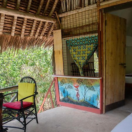 Stilts Diani Beach Hostel Exterior photo